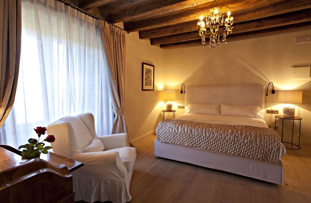 La Vella Farga Hotel Lladurs Экстерьер фото